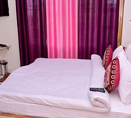 Ellays Dream Resort Kasauli Exterior photo